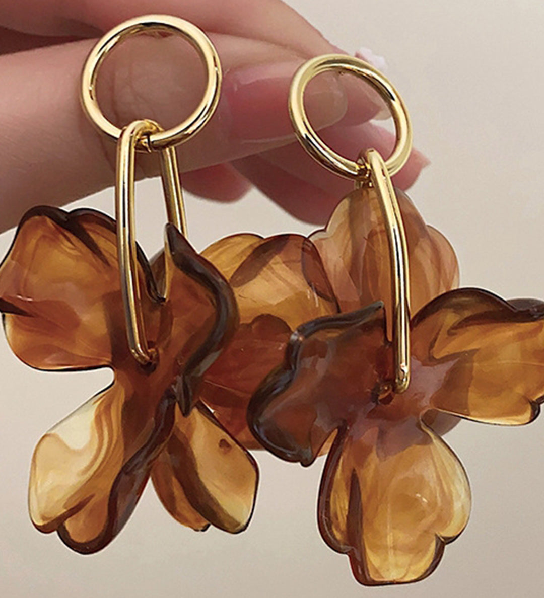 Naušnice s Ovisnom Cvijeta